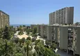 Купить Великолепная трехкомнатная квартира с видом на море в Соли, Мерсин – первая береговая 1