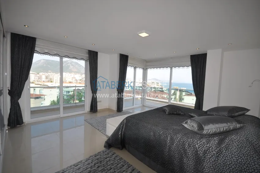 Kupuj Dwupoziomowy penthouse w Tosmur jest przestronny z meblami i widokiem na morze 13 