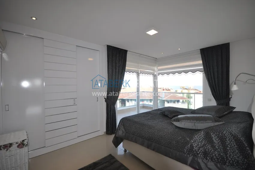 Kupuj Dwupoziomowy penthouse w Tosmur jest przestronny z meblami i widokiem na morze 14 