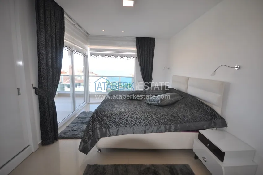 Kupuj Dwupoziomowy penthouse w Tosmur jest przestronny z meblami i widokiem na morze 15 