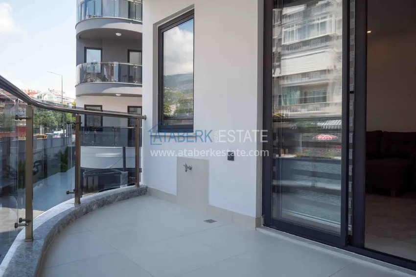 Purchase Three-room apartment for rent in the center of Alanya, Cleopatra A-13 beach area 16