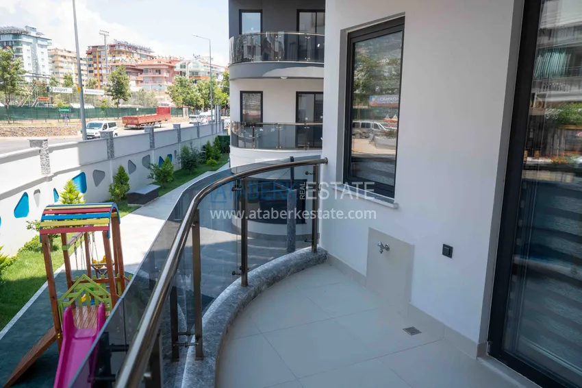 Purchase Three-room apartment for rent in the center of Alanya, Cleopatra A-13 beach area 17