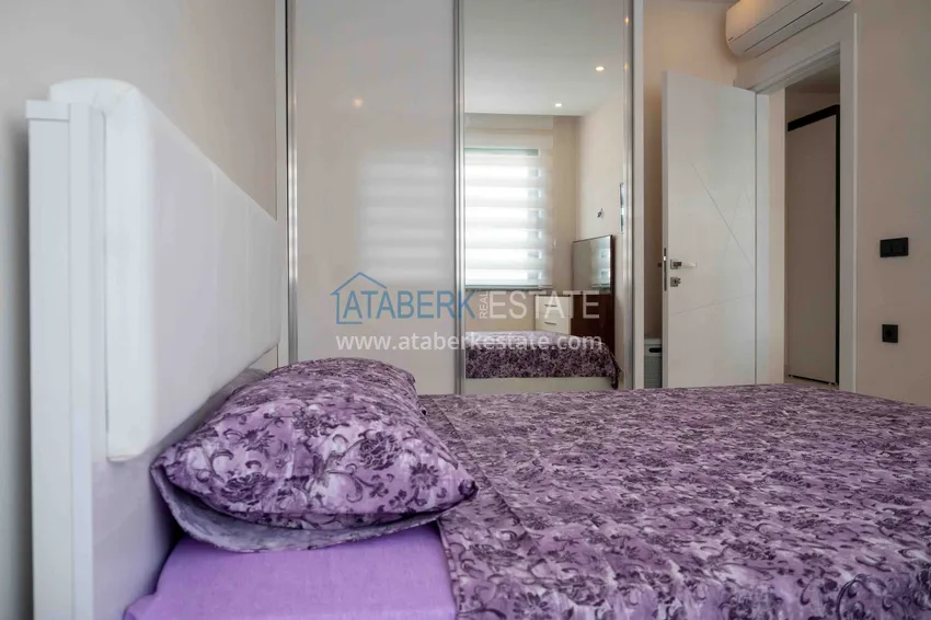 Purchase Three-room apartment for rent in the center of Alanya, Cleopatra A-13 beach area 24