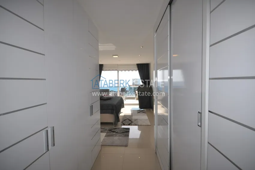 Kupuj Dwupoziomowy penthouse w Tosmur jest przestronny z meblami i widokiem na morze 28 