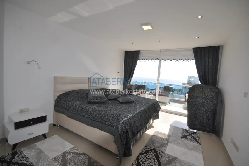 Kupuj Dwupoziomowy penthouse w Tosmur jest przestronny z meblami i widokiem na morze 29 