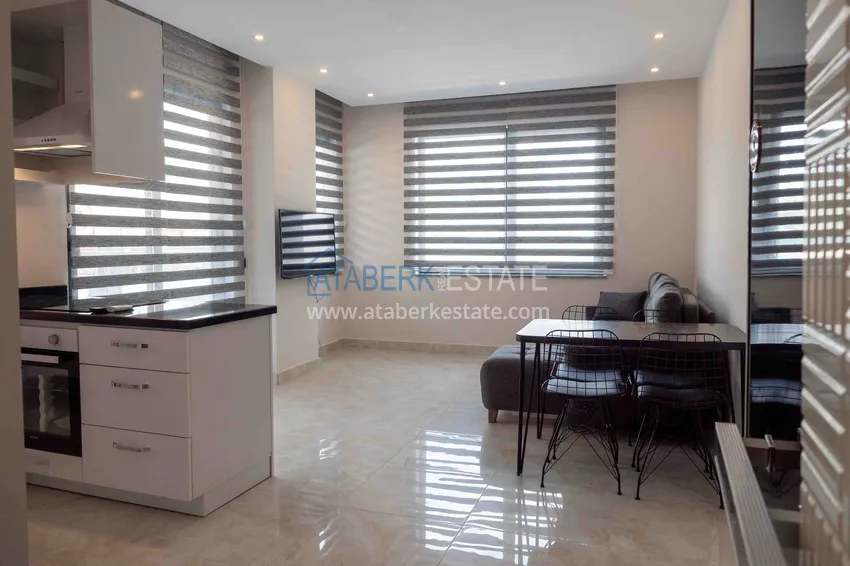 Purchase Three-room apartment for rent in the center of Alanya, Cleopatra A-13 beach area 2