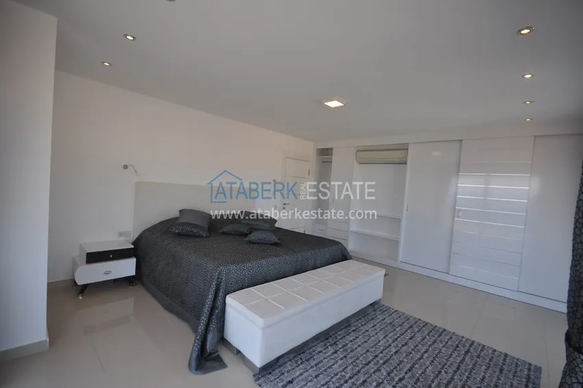 Kupuj Dwupoziomowy penthouse w Tosmur jest przestronny z meblami i widokiem na morze 37 
