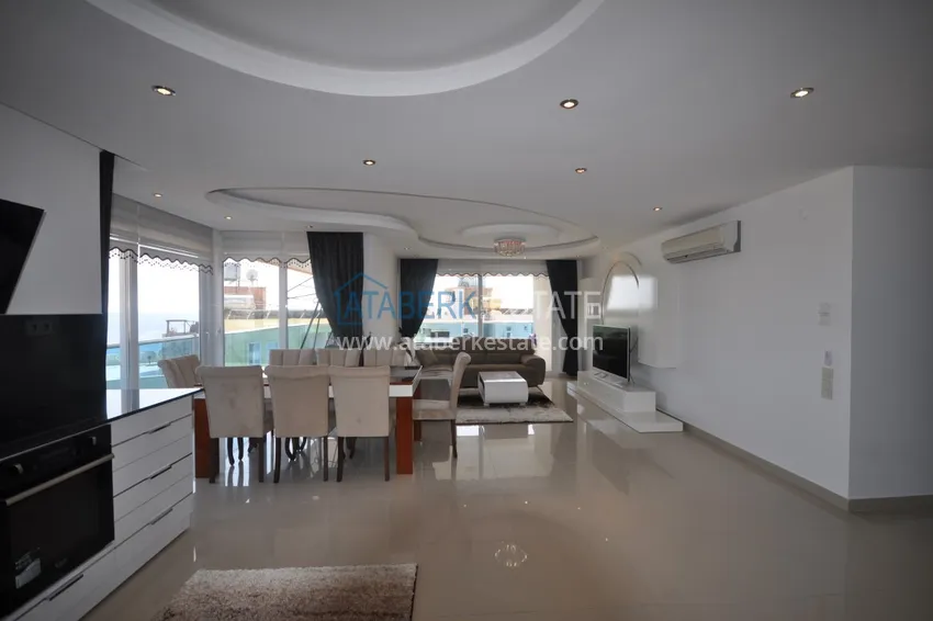 Kupuj Dwupoziomowy penthouse w Tosmur jest przestronny z meblami i widokiem na morze 7 