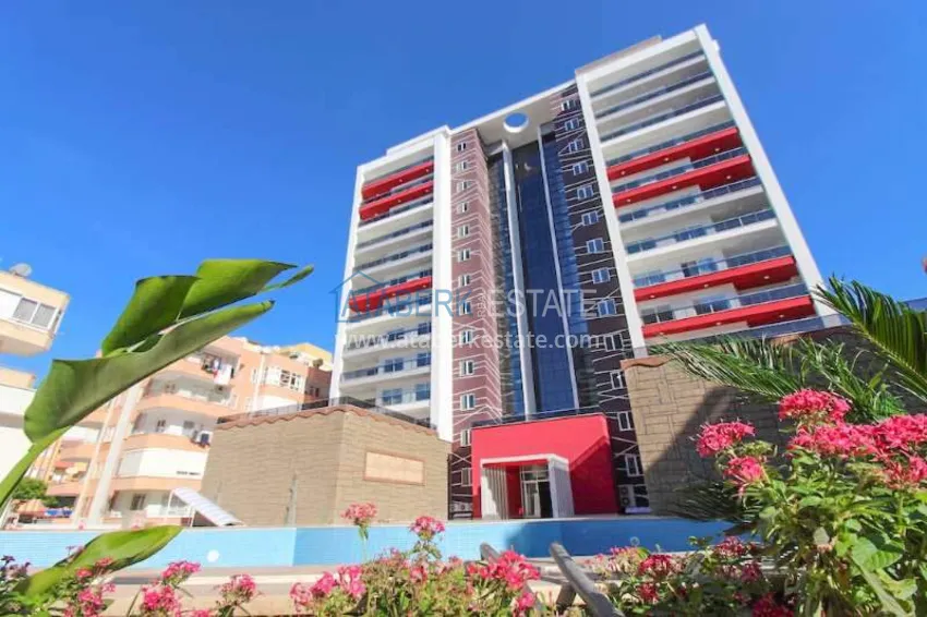 Penthouse w Mahmutlarze z nowoczesnym wnętrzem w zadbanej rezydencji 1