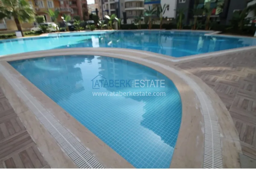 Penthouse w Mahmutlarze z nowoczesnym wnętrzem w zadbanej rezydencji 3