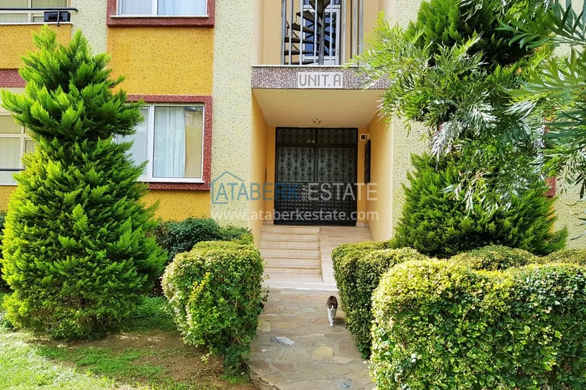 Apartament w Kestel z meblami w kompleksie na pierwszej linii brzegowej 12