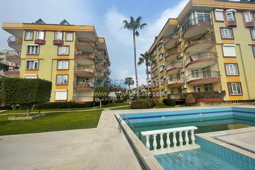 Apartament w Kestel z meblami w kompleksie na pierwszej linii brzegowej 4