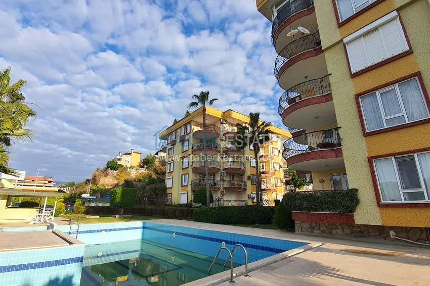 Apartament w Kestel z meblami w kompleksie na pierwszej linii brzegowej 5