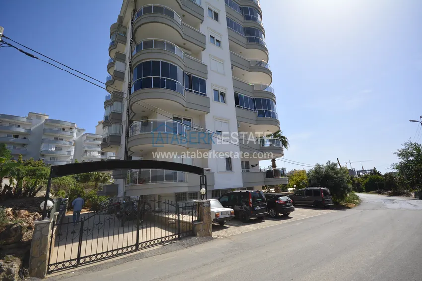 Three-room apartment in Mahmutlar with furniture in a residential complex 2