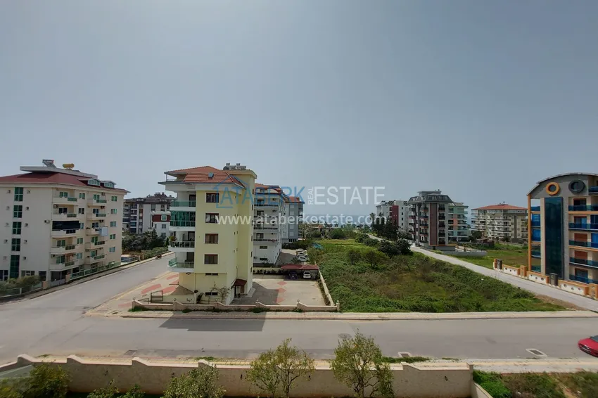 Kupuj Umeblowane apartamenty w Kestel z widokiem na morze w kompleksie mieszkalnym 27