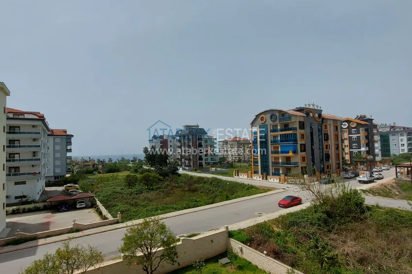 Kupuj Umeblowane apartamenty w Kestel z widokiem na morze w kompleksie mieszkalnym 14