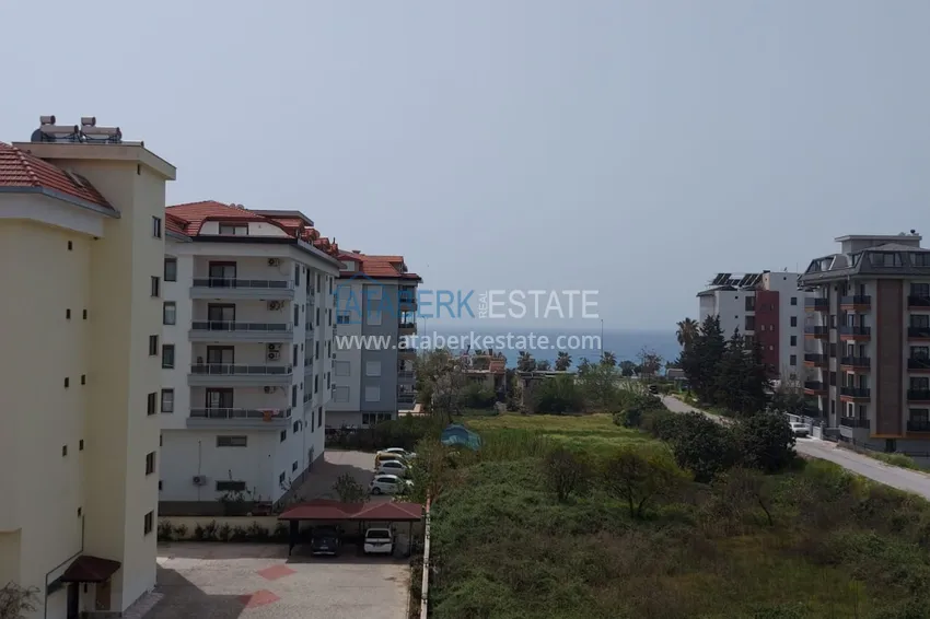 Kupuj Umeblowane apartamenty w Kestel z widokiem na morze w kompleksie mieszkalnym 28
