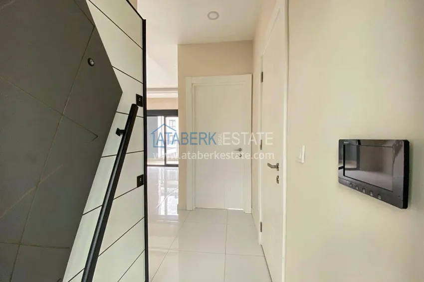 Kupuj Apartment in the Oba area with a fine finish in a new complex 1