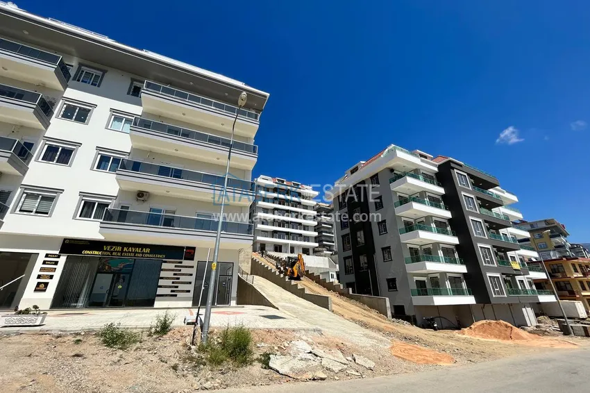 Dwupoziomowy apartament Oba pięciopokojowy z oddzielną kuchnią i otwartym widokiem na morze 3