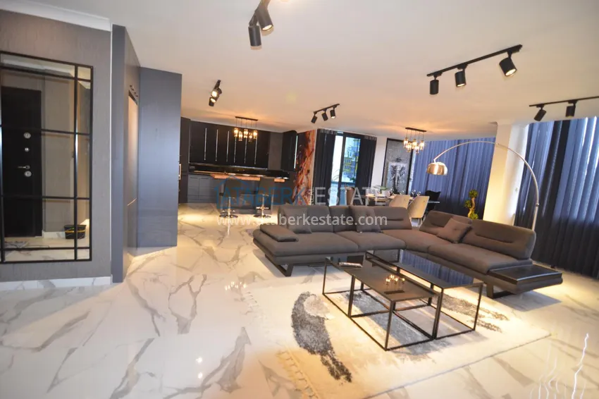 Apartament w centrum Alanyi z luksusowym wnętrzem, 70 metrów od plaży Kleopatry 1