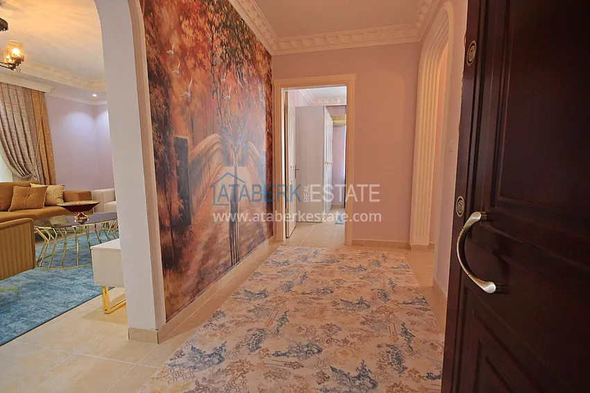 Kupuj Apartament w Mahmutlarze z autorskim remontem, przeszklonymi balkonami i widokiem na morze 1 