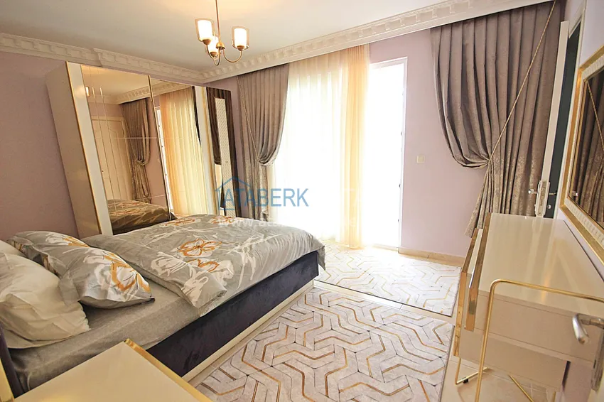 Kupuj Apartament w Mahmutlarze z autorskim remontem, przeszklonymi balkonami i widokiem na morze 10 