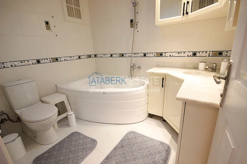 Kupuj Apartament w Mahmutlarze z autorskim remontem, przeszklonymi balkonami i widokiem na morze 15 