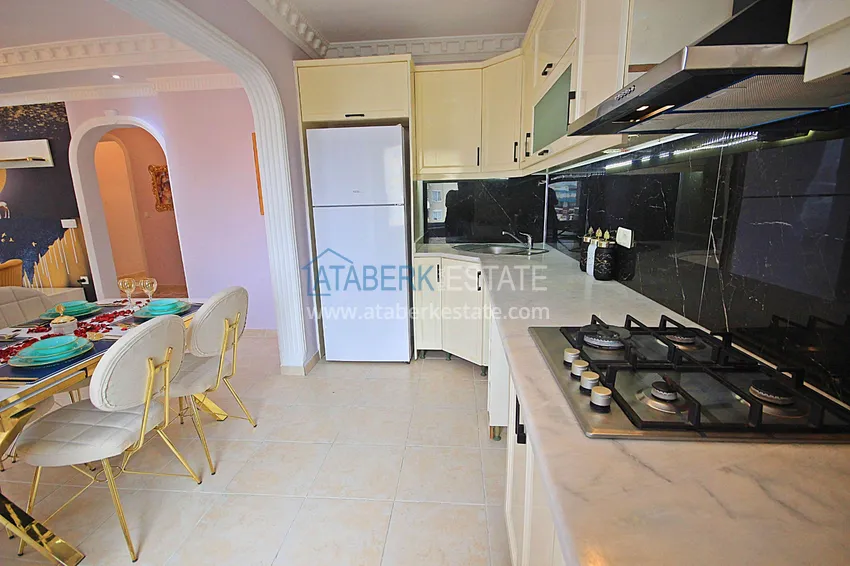Kupuj Apartament w Mahmutlarze z autorskim remontem, przeszklonymi balkonami i widokiem na morze 7 