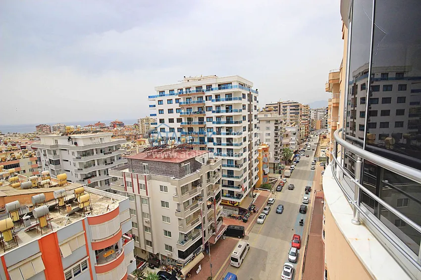 Kupuj Apartament w Mahmutlarze z autorskim remontem, przeszklonymi balkonami i widokiem na morze 24 