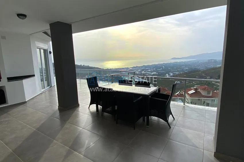 Purchase Detached villa with furniture and stunning panoramic views - Kargicak area 1