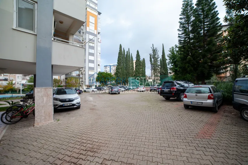 Квартира 3+1 в Анталии, район Лара - с отдельной кухней и видом на море, подходит под гражданство 6