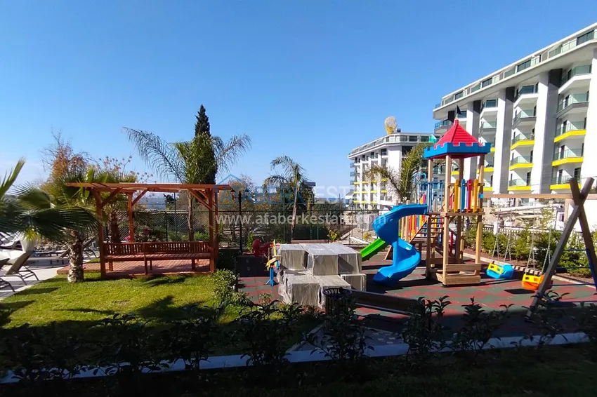 2+1 apartment with high-quality finishing and open sea views in an exclusive complex — Alanya, Kargicak 10 