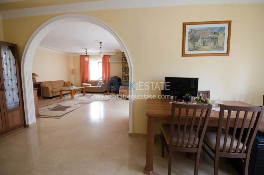 Purchase Apartment 3+1 with furniture, mountain and sea views — Alanya, Mahmutlar district 10