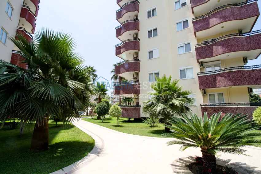 Apartment 3+1 with furniture, mountain and sea views — Alanya, Mahmutlar district 14