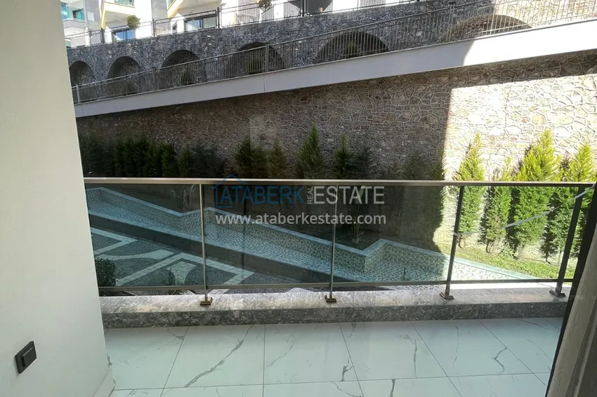 Purchase 3+1 garden duplex in a complex on the beachfront, Kargicak — Alanya 20