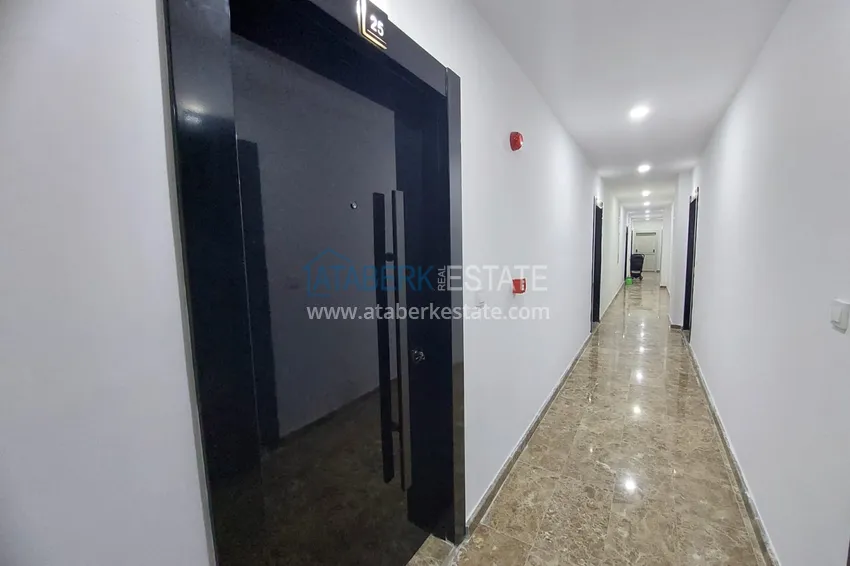 Apartment 1 + 1 with furniture in a new modern complex, the center of Alanya 4 
