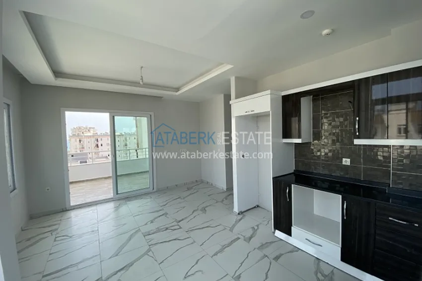 Purchase Three-room apartment with mountain views in Tomyuk-Mersin area 7 