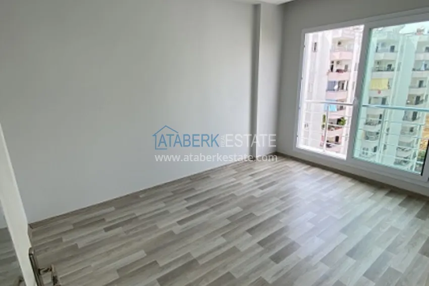 Purchase Three-room apartment with mountain views in Tomyuk-Mersin area 4 