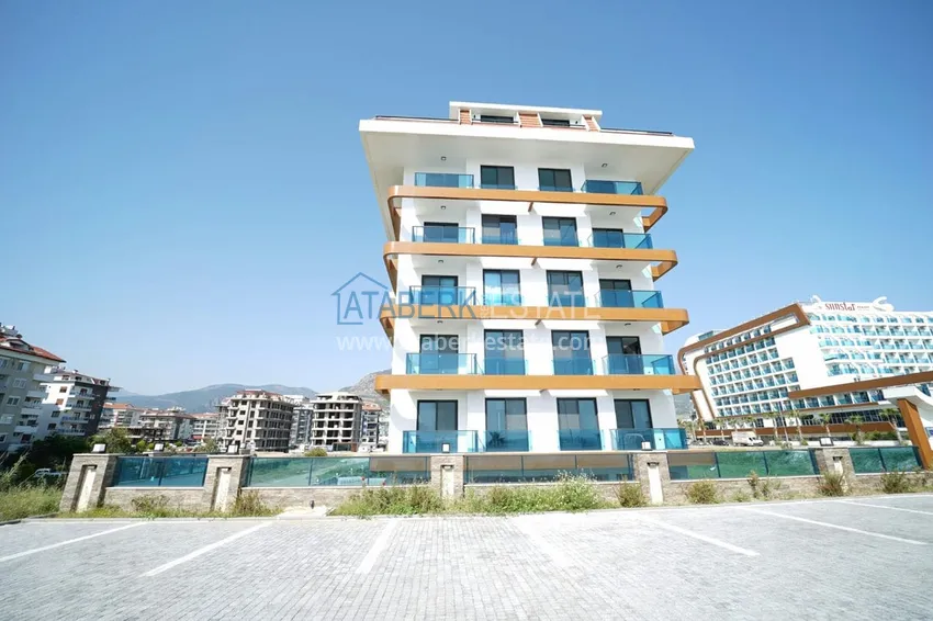 Apartment with new furniture and high-quality finishing in the Kestel area on the seafront 5