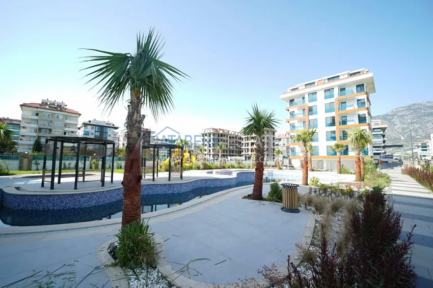 Apartment with new furniture and high-quality finishing in the Kestel area on the seafront 8