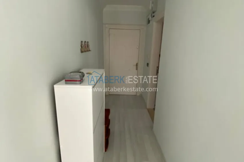 Purchase One-bedroom apartment for rent in the center of Alanya with mountain views No. 17 1