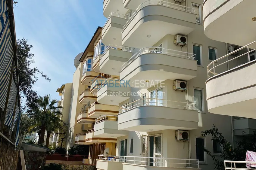 One-bedroom apartment for rent in the center of Alanya with mountain views No. 17 4