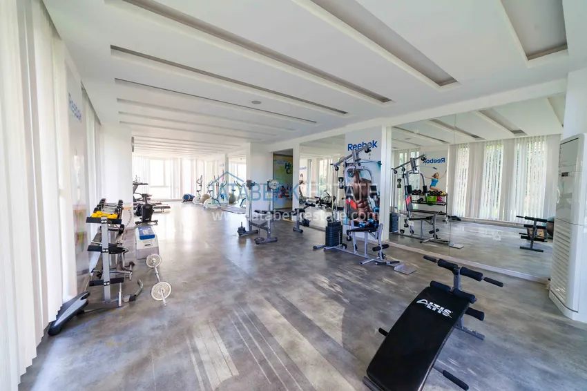 Two-bedroom apartment for rent in Avsallar in a well-maintained complex 20