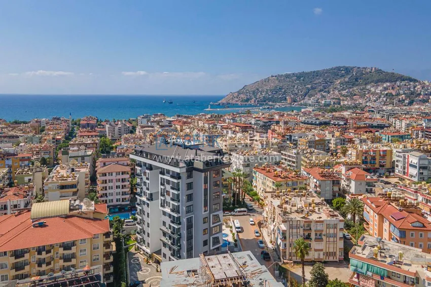 Furnished apartment in the center of Alanya, three-room with glazed balcony 2