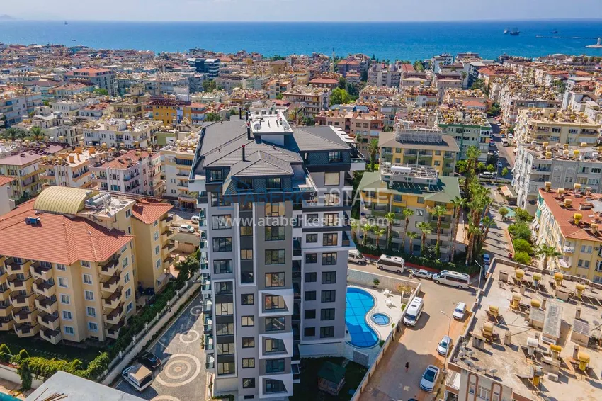 Furnished apartment in the center of Alanya, three-room with glazed balcony 1