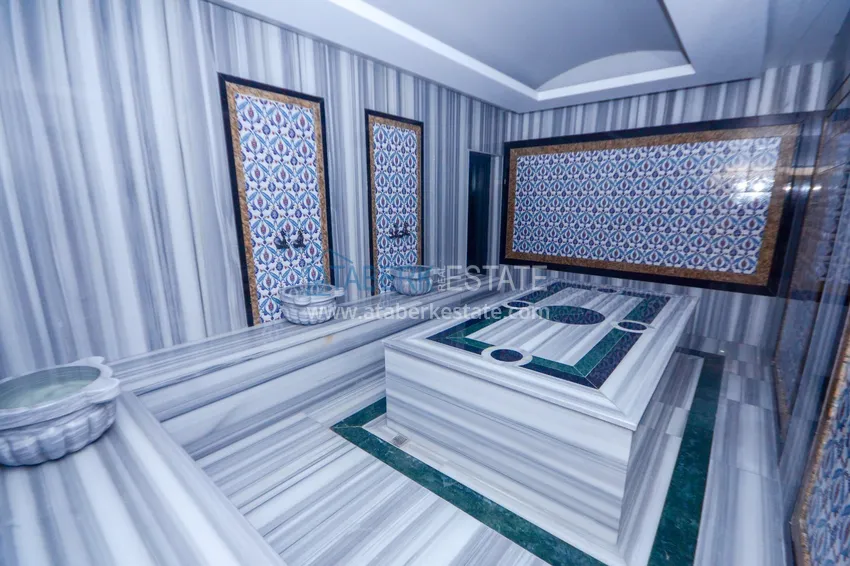 Furnished apartment in the center of Alanya, three-room with glazed balcony 26