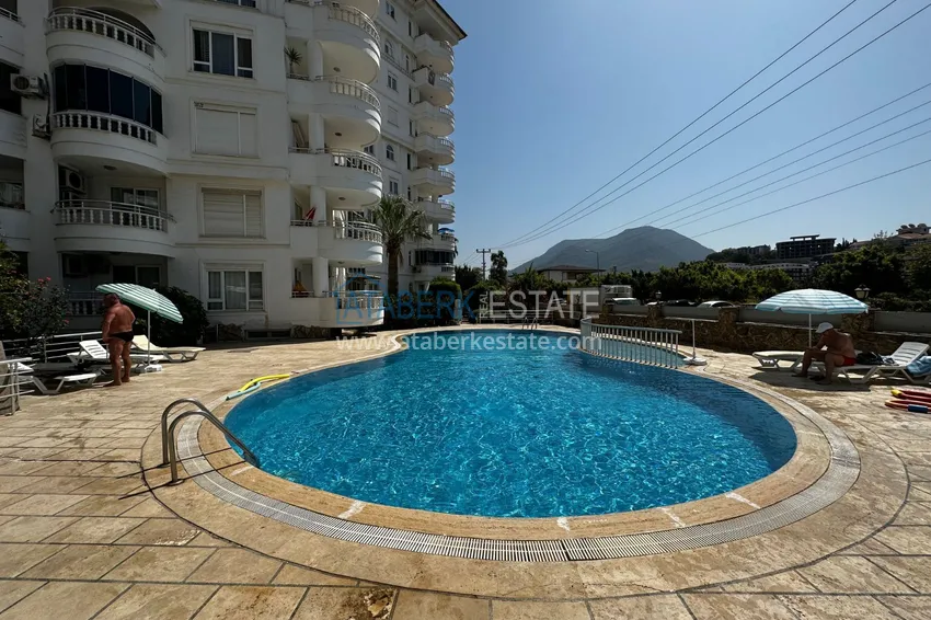 Umeblowany duplex z basenem na tarasie w Tosmur, Alanya 2