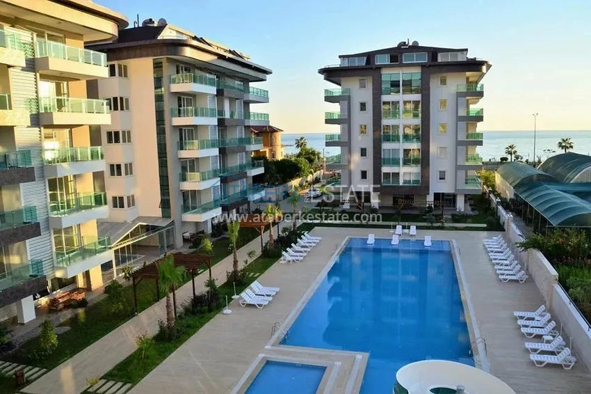Furnished 2+1 apartment with separate kitchen, glazed balcony and sea view, Kestel district — Alanya 1