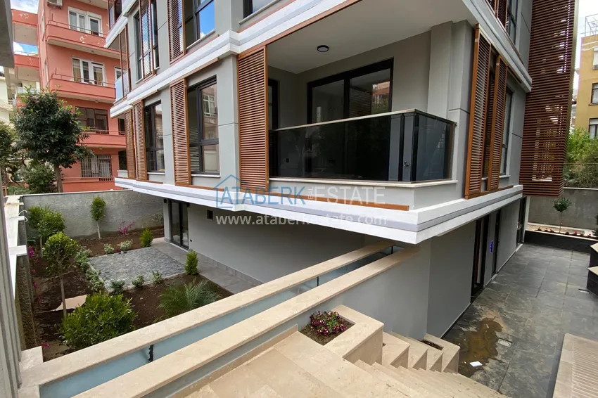 Turnkey one-bedroom apartment in Alanya Cleopatra beach area 2