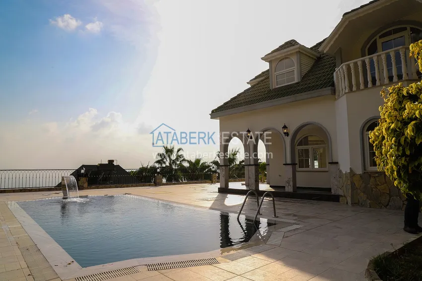 Premium villas in Alanya, Tepe Mountain District 3 